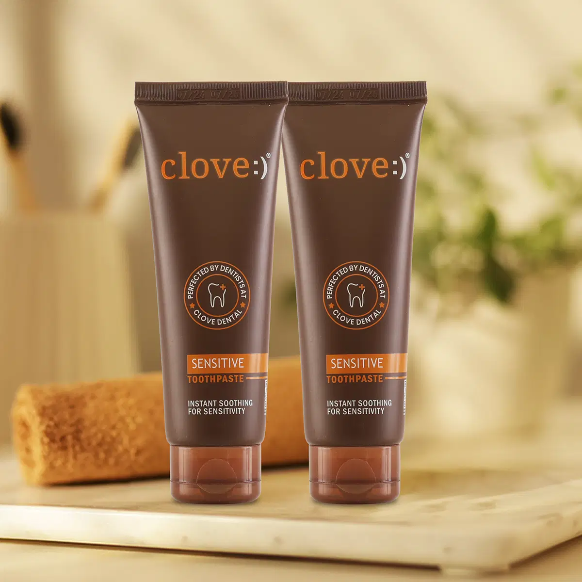 Clove Sensitive Toothpaste for Hot & Cold Tooth Sensitivity & Enamel Protection - Image 12